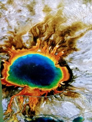 Der Krater Bild imRahmen kräftige Farben Preis120,00
